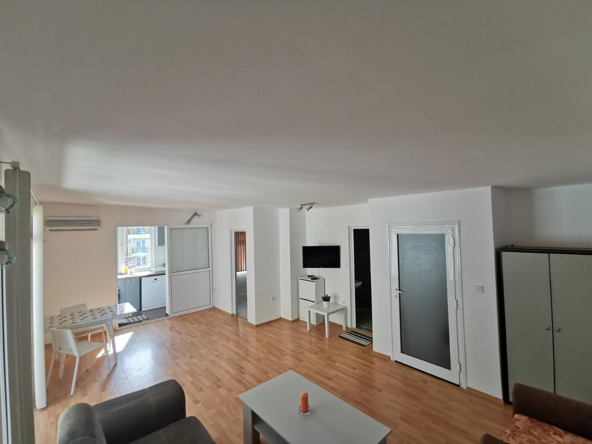 4Th Floor Lejlighed Burgas City Eksteriør billede